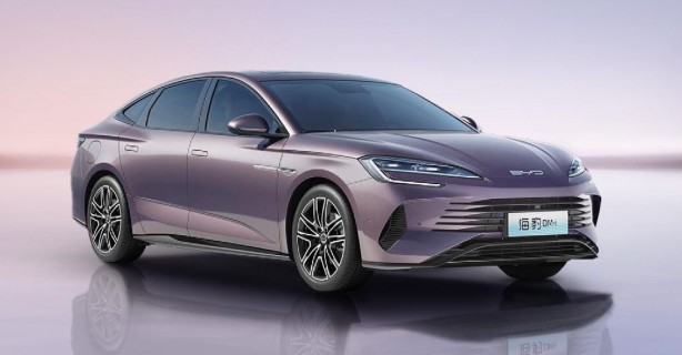 Çin'in planı tıkır tıkır işliyor! Batı'nın dev otomobil firmalarını hedef aldılar