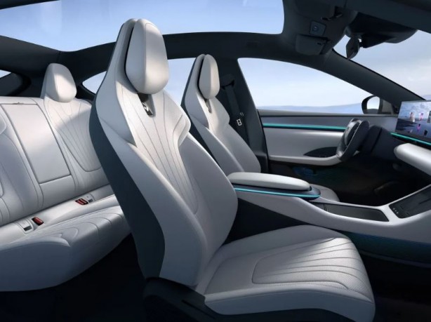 Foto - Çinli GEELY piyasaya hiltiyle daldı! Yeni elektrikli otomobili büyük beğeni aldı