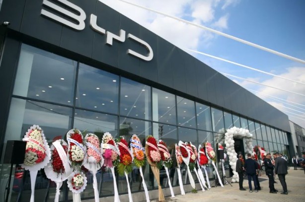 Foto - Çin’li otomotiv devi BYD, Türkiye'de yeni bayi açtı