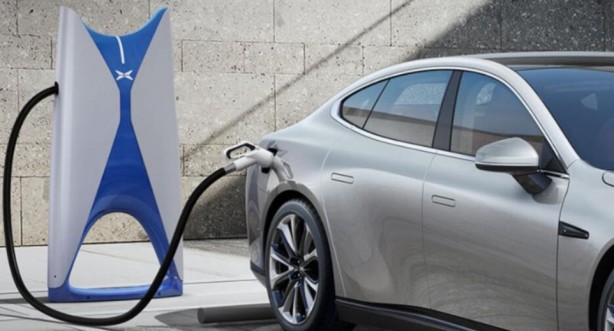 Foto - Çinli şirket başardı! 1 saatlik şarj ile 300 km