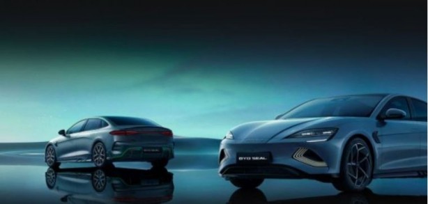 Foto - Çinli şirketin gözü Tesla’nın tahtında