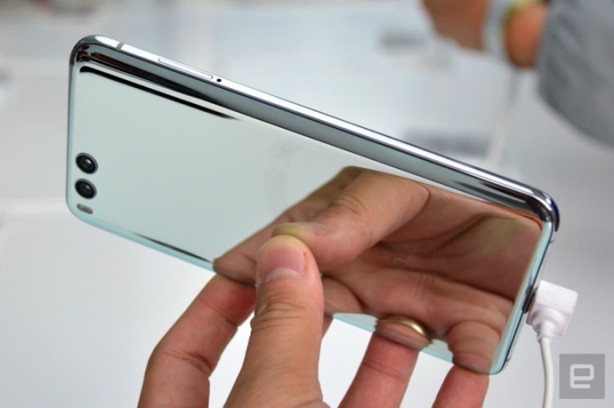 Foto - Çinli üretici Apple ve Samsung'u sallayacak!