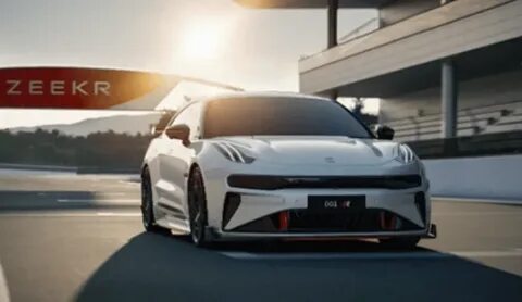 Foto - Çinli Zeekr, tek şarjla 1000 kilometre giden arabası Türkiye'ye geldi…