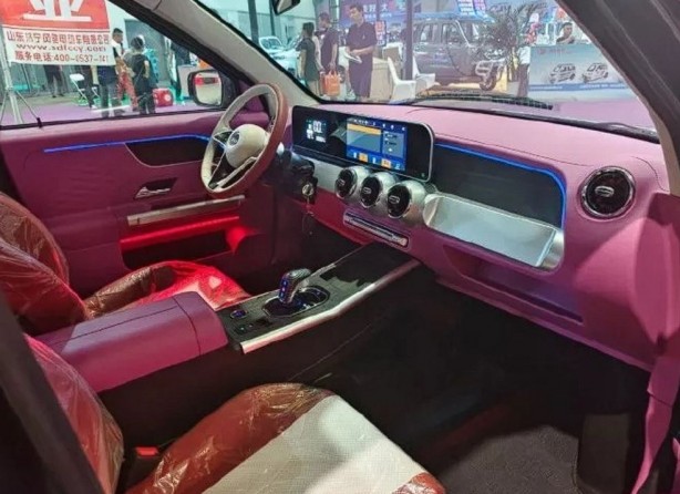 Çinliler 2 bin dolara minik Rolls-Royce satıyor