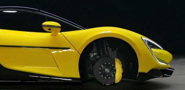 Çinliler ABD ve Avrupa'yı silmeye kararlı! Dans eden otomobili tanıttılar