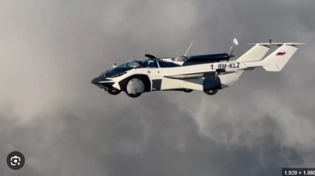 Çinliler uçan arabayı satın aldı!