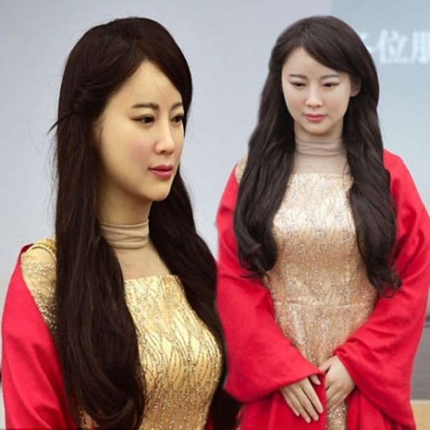 Çinlilerin hissedebilen robotu Jia Jia 