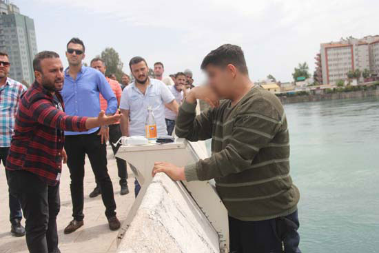 Foto - Cinsel istismara uğrayan çocuk, "annem bana inanmıyor" diyerek köprüden atladı