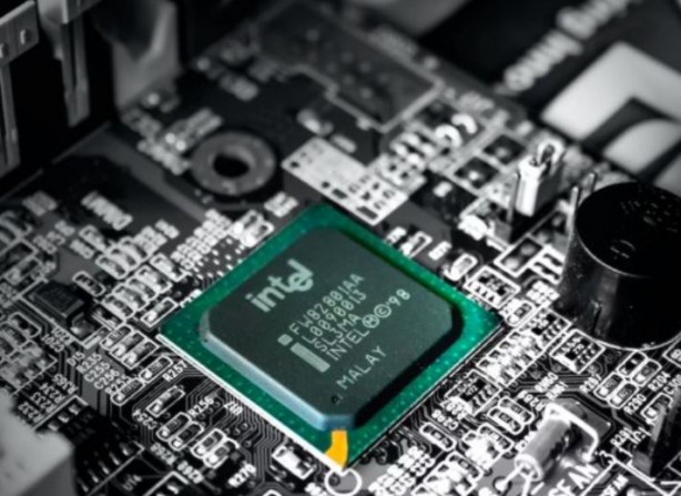 Foto - Çip devi Intel zorda! Bazı varlıkları elden çıkaracaklar