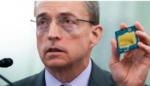 Çip devi Intel'de tarihi çöküş! 