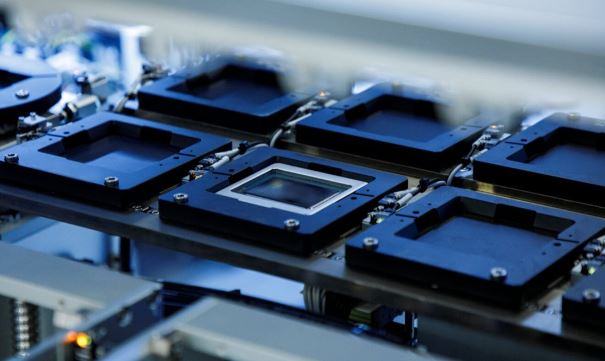 Foto - Çip yarışı kızışıyor! Huawei, ABD'li çip devini korkutuyor