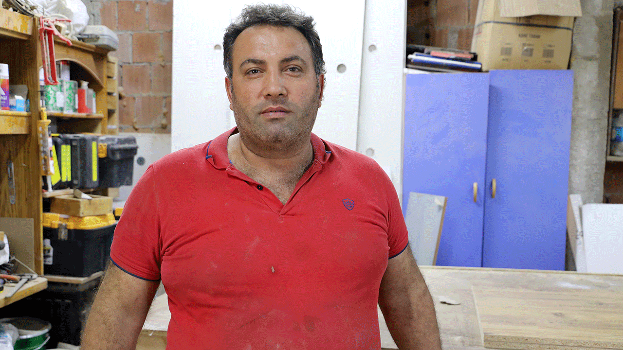 Foto - Çırak bulamayan eşine yardıma gitti, usta oldu