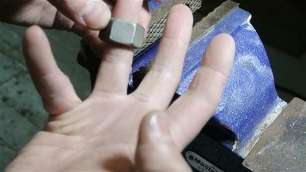 Foto - Civata somunundan öyle bir şey yaptı ki!