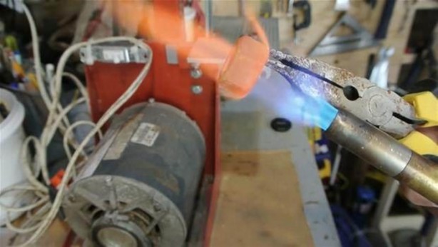 Foto - Civata somunundan öyle bir şey yaptı ki!