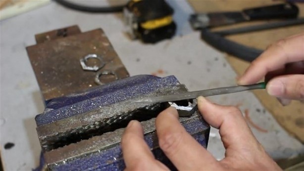 Foto - Civata somunundan öyle bir şey yaptı ki!