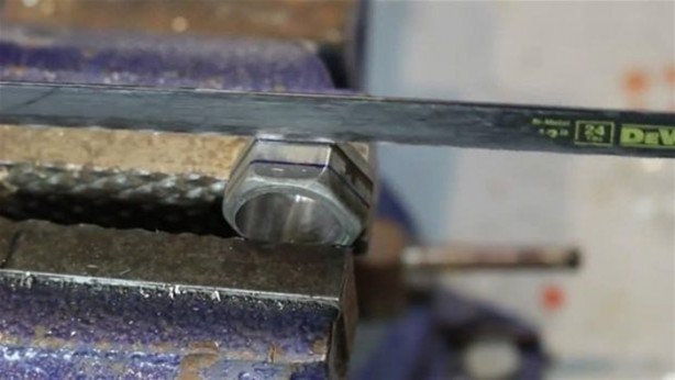 Foto - Civata somunundan öyle bir şey yaptı ki!