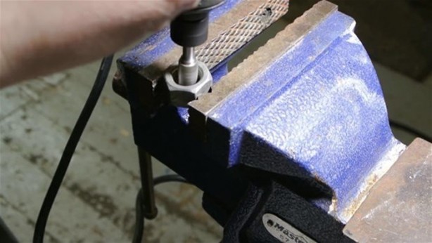 Foto - Civata somunundan öyle bir şey yaptı ki!