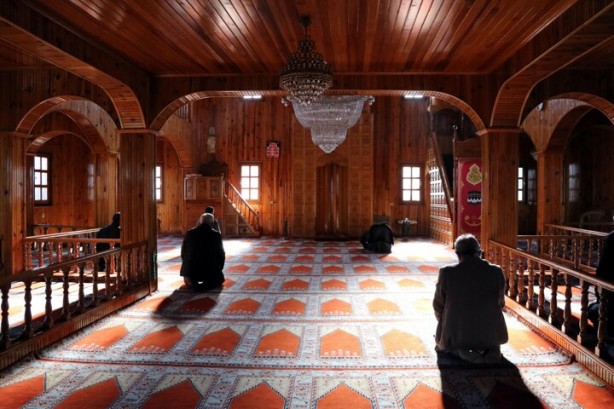 Foto - Çivi kullanılmadan yapılan 200 yıllık muhteşem ahşap cami