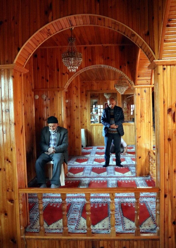 Foto - Çivi kullanılmadan yapılan 200 yıllık muhteşem ahşap cami