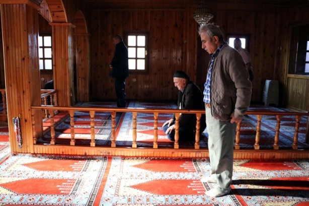 Foto - Çivi kullanılmadan yapılan 200 yıllık muhteşem ahşap cami