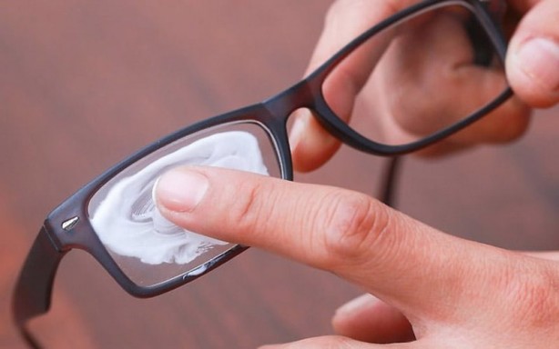 Foto - Çizik gözlüklere elveda diyebiliriz: Oranı şaşırttı! Bir gün sonra hiç çizilmemiş gibi olacak! Bu yöntemle tek çizik kalmayacak
