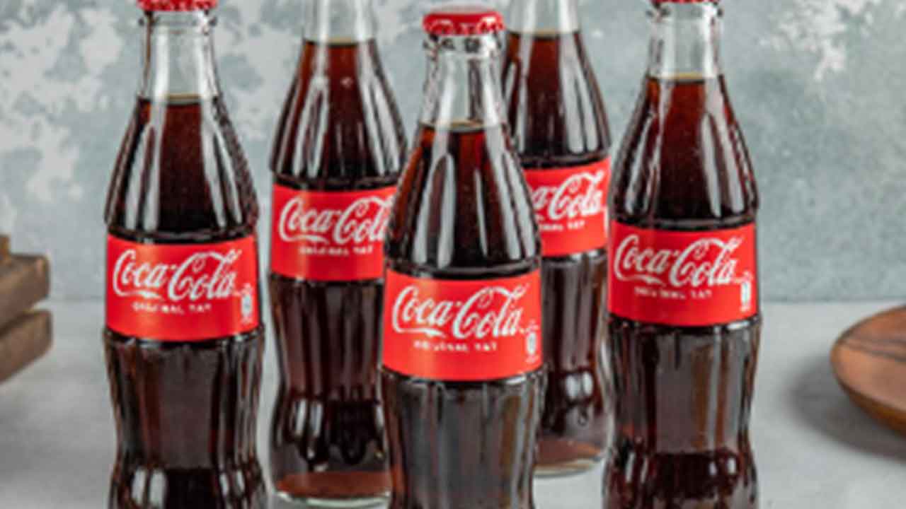 Foto - Coca Cola boykotuna katılmayanlar işte şimdi yandı! 26 milyon şişe piyasadan acil olarak toplatılıyor