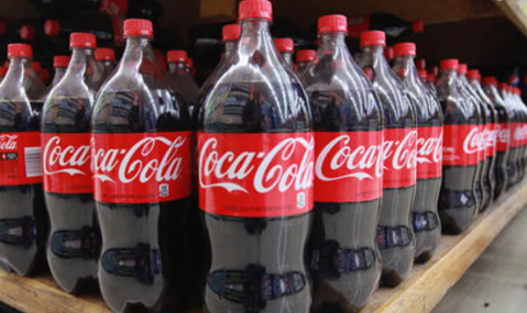 Coca Cola ile ilgili can sıkıcı gelişme! Sokakta boykot edilirken diğer tarafta patladı gitti