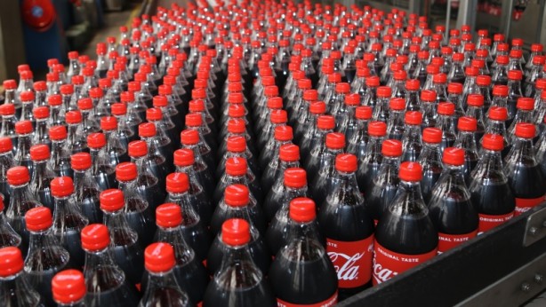 Foto - Coca Cola'ya boykot sürerken o Avrupa ülkesi Türkiye'nin kapısını çaldı! Teklif şok etti: Bize içecek üretin