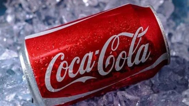 Coca Cola'ya çok büyük şok! Raflardan kaldırılmasına karar verildi