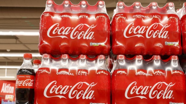 Foto - Coca Cola'ya çok büyük şok! Raflardan kaldırılmasına karar verildi