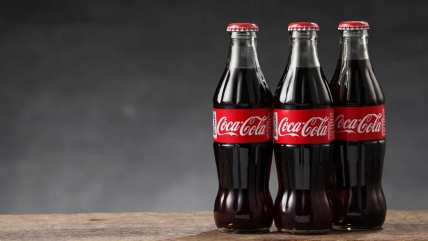 Foto - Coca Cola'ya çok büyük şok! Raflardan kaldırılmasına karar verildi