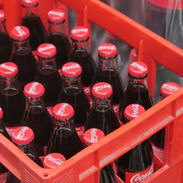 Foto - Coca Cola'ya çok büyük şok! Raflardan kaldırılmasına karar verildi