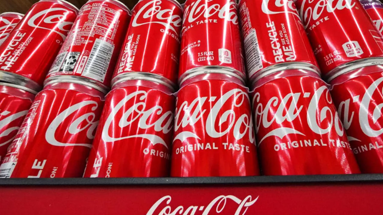 Foto - Coca Cola'ya kızıp Türkiye'den içecek almaya başladılar! Rafları Türk gazozu ve kolasıyla doldurdular