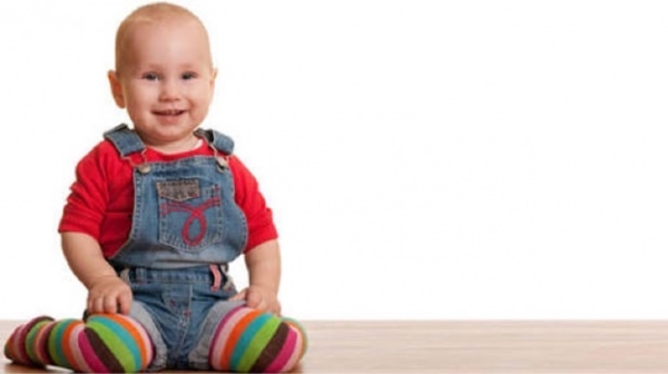 Foto - Çocuğunuz böyle oturuyorsa, dikkat!