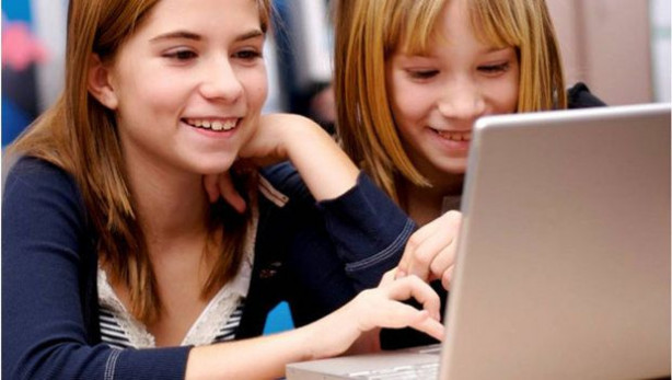 Çocuğunuz internet bağımlısı mı?