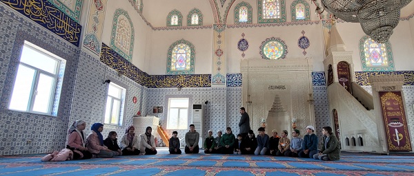 Foto - Çocuklar bu camiye gelmek için birbirleriyle yarışıyor