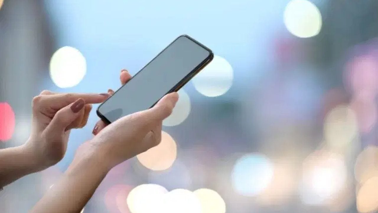 Foto - Çocuklar ekrandan kurtuluyor! Karar alındı, okullarda cep telefonu tamamen yasaklanıyor