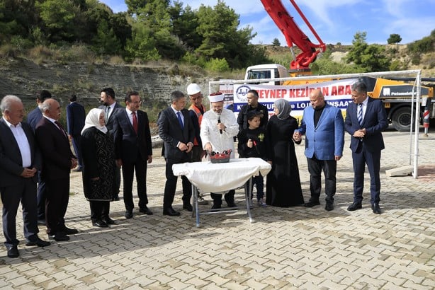 Foto - "Çocuklarımızı peygamber ahlakı ile yetiştirmeliyiz"