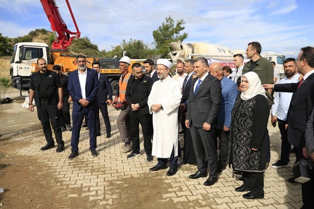 Foto - "Çocuklarımızı peygamber ahlakı ile yetiştirmeliyiz"