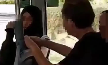 Foto - Çocukların dini onlara sorulmalıdır