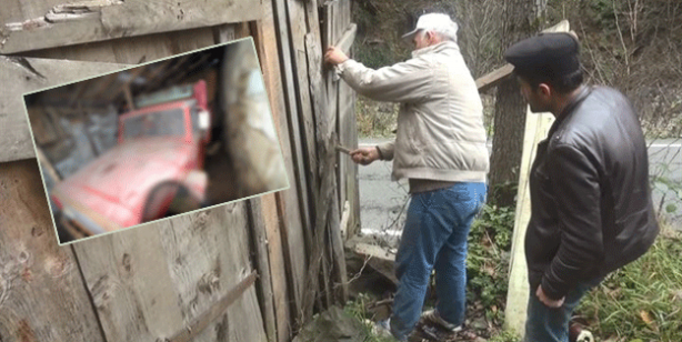 Foto - Çocuklarına kızdı, 39 senedir garajda tutuyor