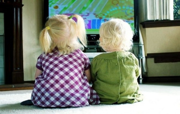 Foto - Çocuklarınız için televizyon neden bu kadar zararlı?