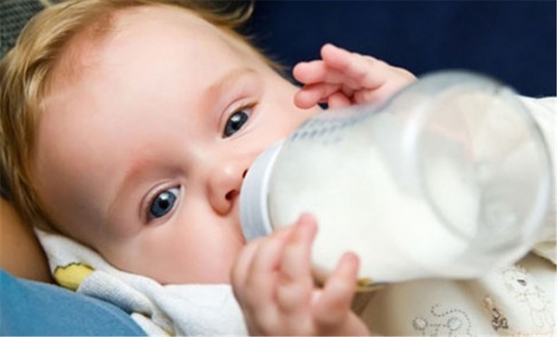 Çocuklarınıza emzik kullandırmayın!