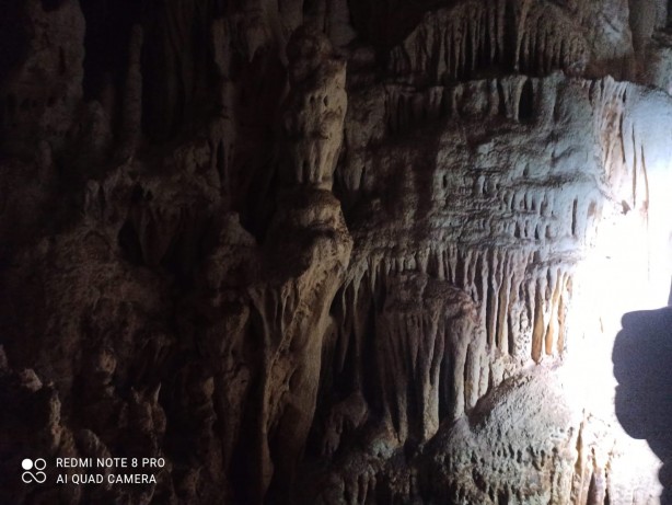 Foto - Çocukluğunda hikayesini dinlediği mağaraya çıkıp Türk bayrağı astı!