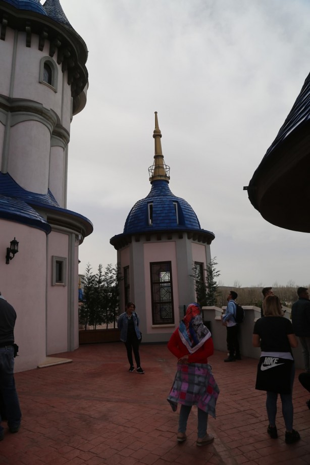 Foto - Çocukluğunuza yeniden döneceksiniz: Bilim Sanat ve Kültür Parkı - Masal Şatosu