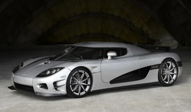 Çoğu kişi adlarını bile bilmiyor! İşte dünyanın en pahalı 10 spor arabası