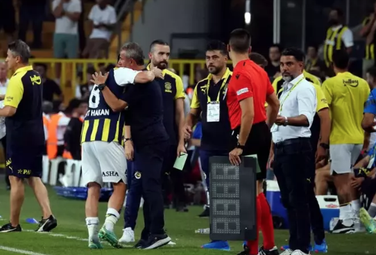 Foto - Çok acayip şeyler olacak: İsyan etti… Müthiş gelişmeyi duyurdu: Takımda istemiyor…