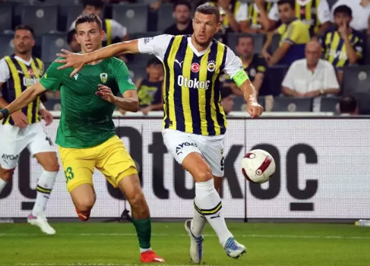 Foto - Çok acayip şeyler olacak: İsyan etti… Müthiş gelişmeyi duyurdu: Takımda istemiyor…