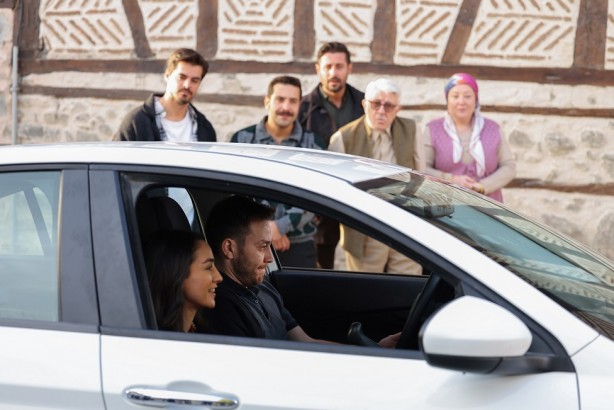 Foto - Çok ama çok şaşıracaksınız: Kimse bu kadarını beklemiyordu! Belli oldu… Dizi piyasası bu gelişmeyle çalkalanıyor!