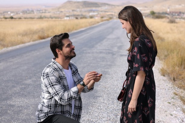 Foto - Çok ama çok şaşıracaksınız: Kimse bu kadarını beklemiyordu! Belli oldu… Dizi piyasası bu gelişmeyle çalkalanıyor!